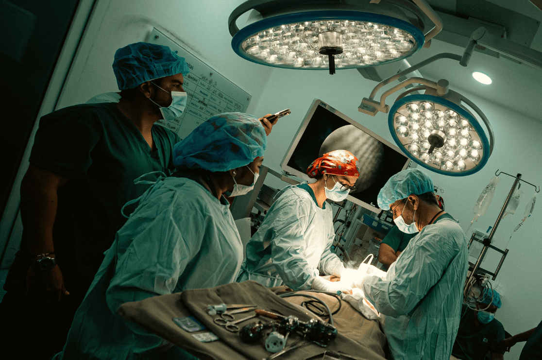 Personal médico en cirugía
