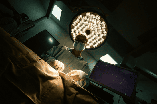 Doctor en quirófano